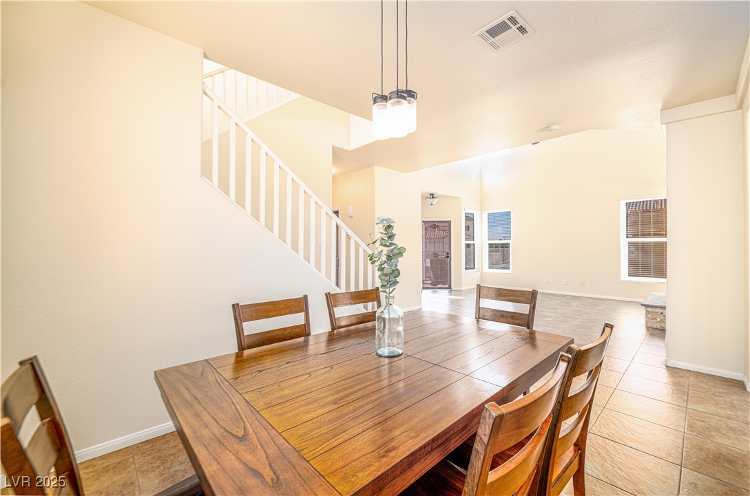 Las Vegas, Nevada, 89129, United States, 4 Bedrooms Bedrooms, ,3 BathroomsBathrooms,Residential,For Sale,1958001