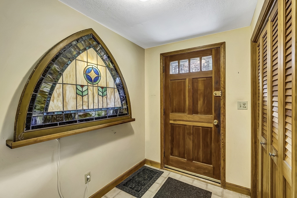 Wayland, Massachusetts, 01778, United States, 3 Bedrooms Bedrooms, ,2 BathroomsBathrooms,Residential,For Sale,1847393