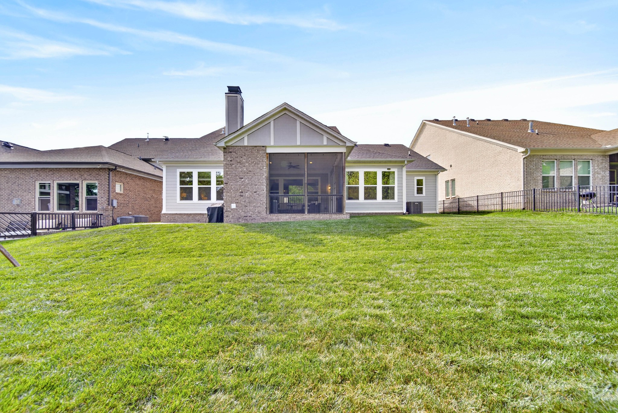  140 Ashington Cir, Hendersonville, TN, 37075 - 物件實景