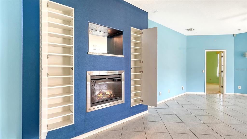 Sarasota, Florida, 34243, United States, 3 Bedrooms Bedrooms, ,2 BathroomsBathrooms,Residential,For Sale,1998856