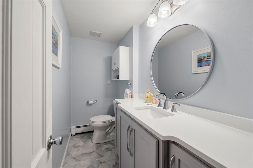 Andover, Massachusetts, 01810, United States, 4 Bedrooms Bedrooms, ,3 BathroomsBathrooms,Residential,For Sale,1987628