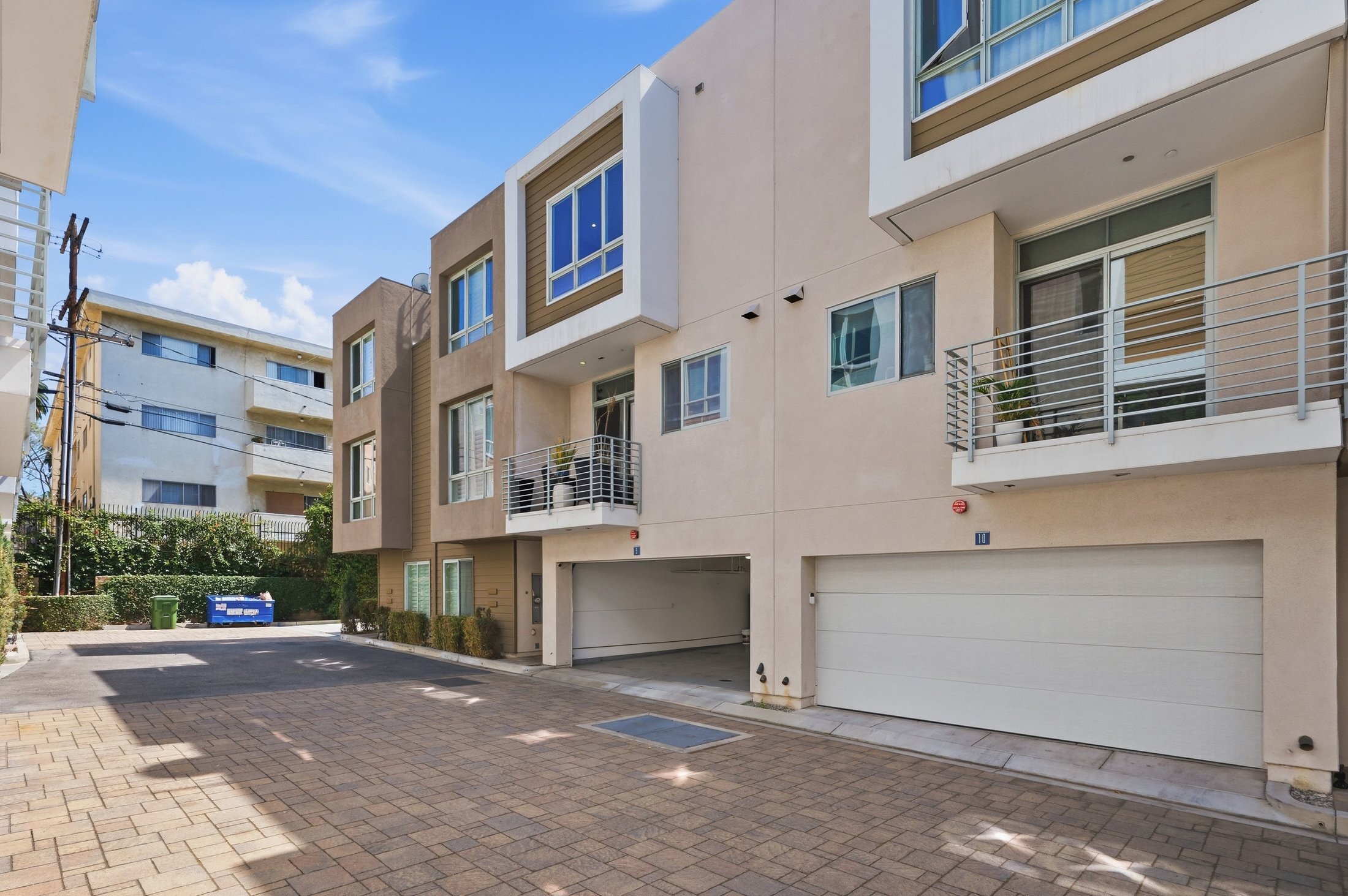  1400 North Fuller Avenue - 物件實景