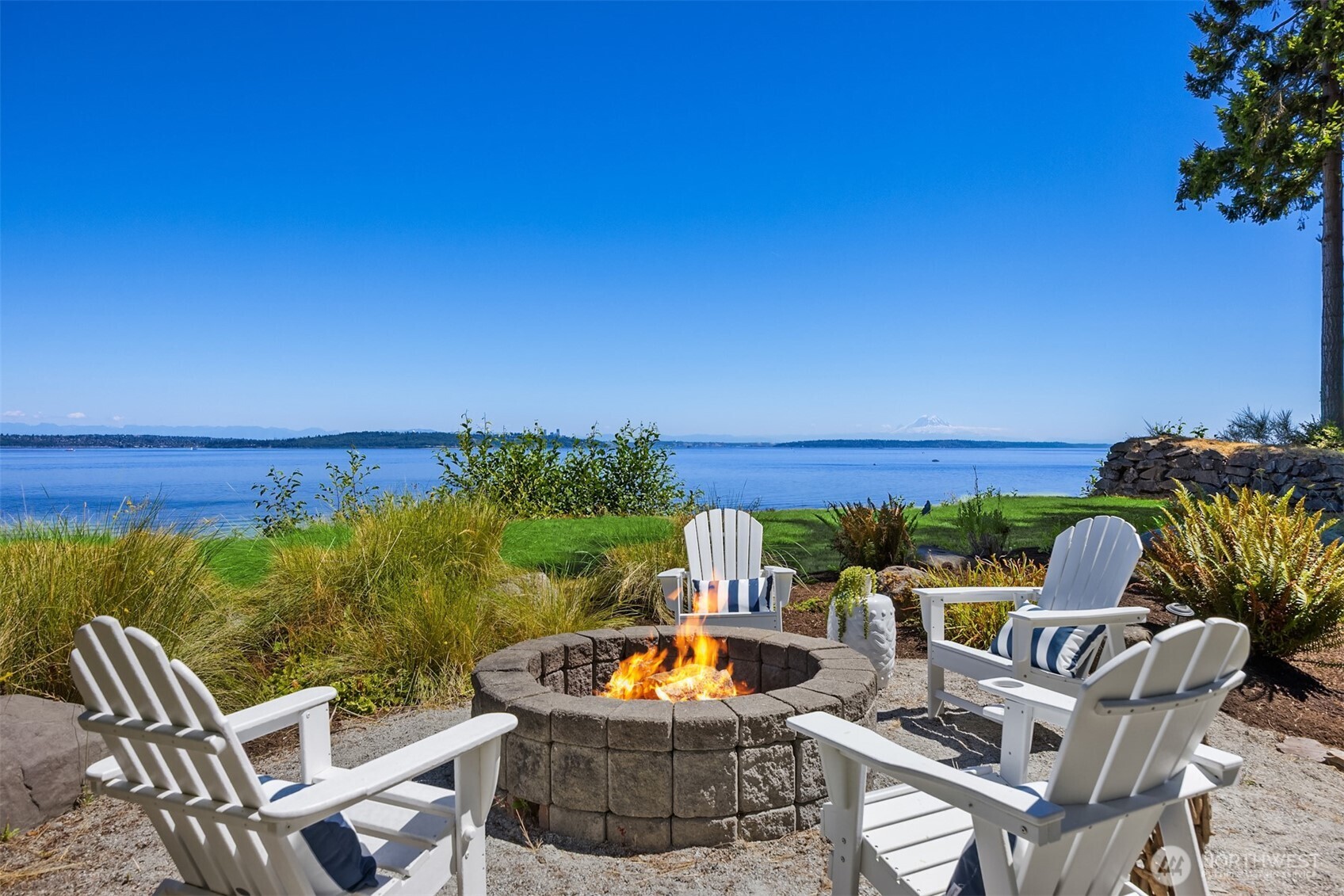 Bainbridge Island, Washington, 98110, United States, 3 Bedrooms Bedrooms, ,3 BathroomsBathrooms,Residential,For Sale,1896588