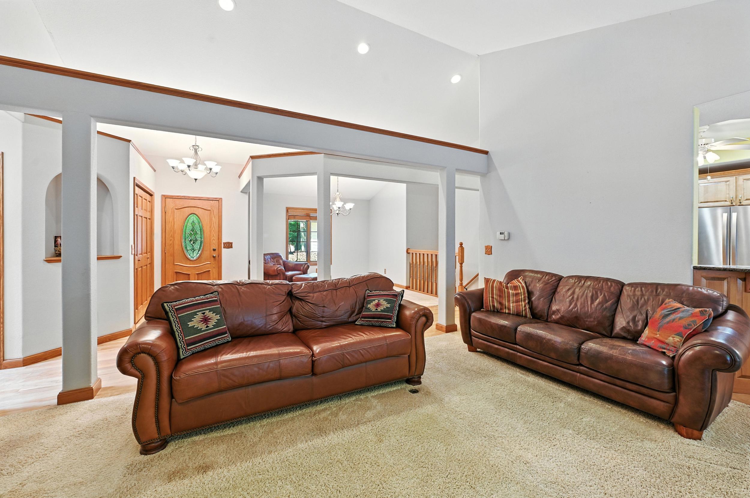 Slinger, Wisconsin, 53086, United States, 4 Bedrooms Bedrooms, ,3 BathroomsBathrooms,Residential,For Sale,1940965