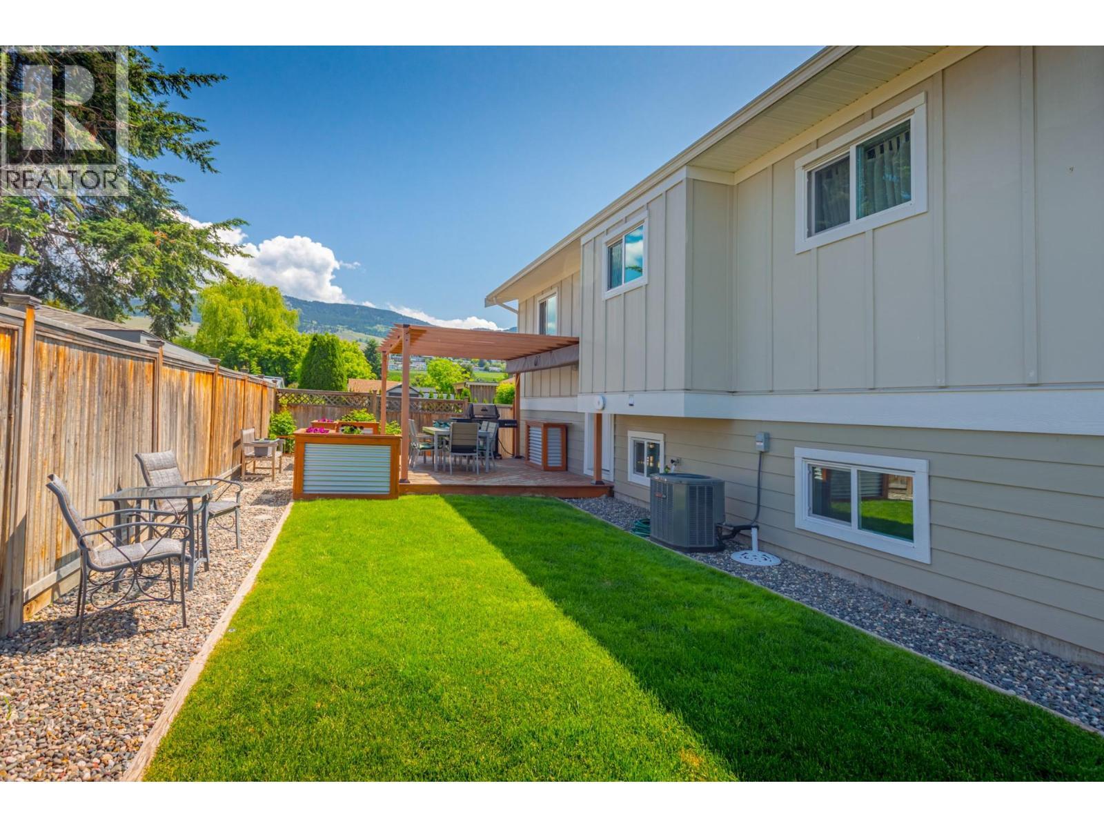 KELOWNA, British Columbia, V1X 2H2, CA, 3 Bedrooms Bedrooms, ,3 BathroomsBathrooms,Residential,For Sale,1948165