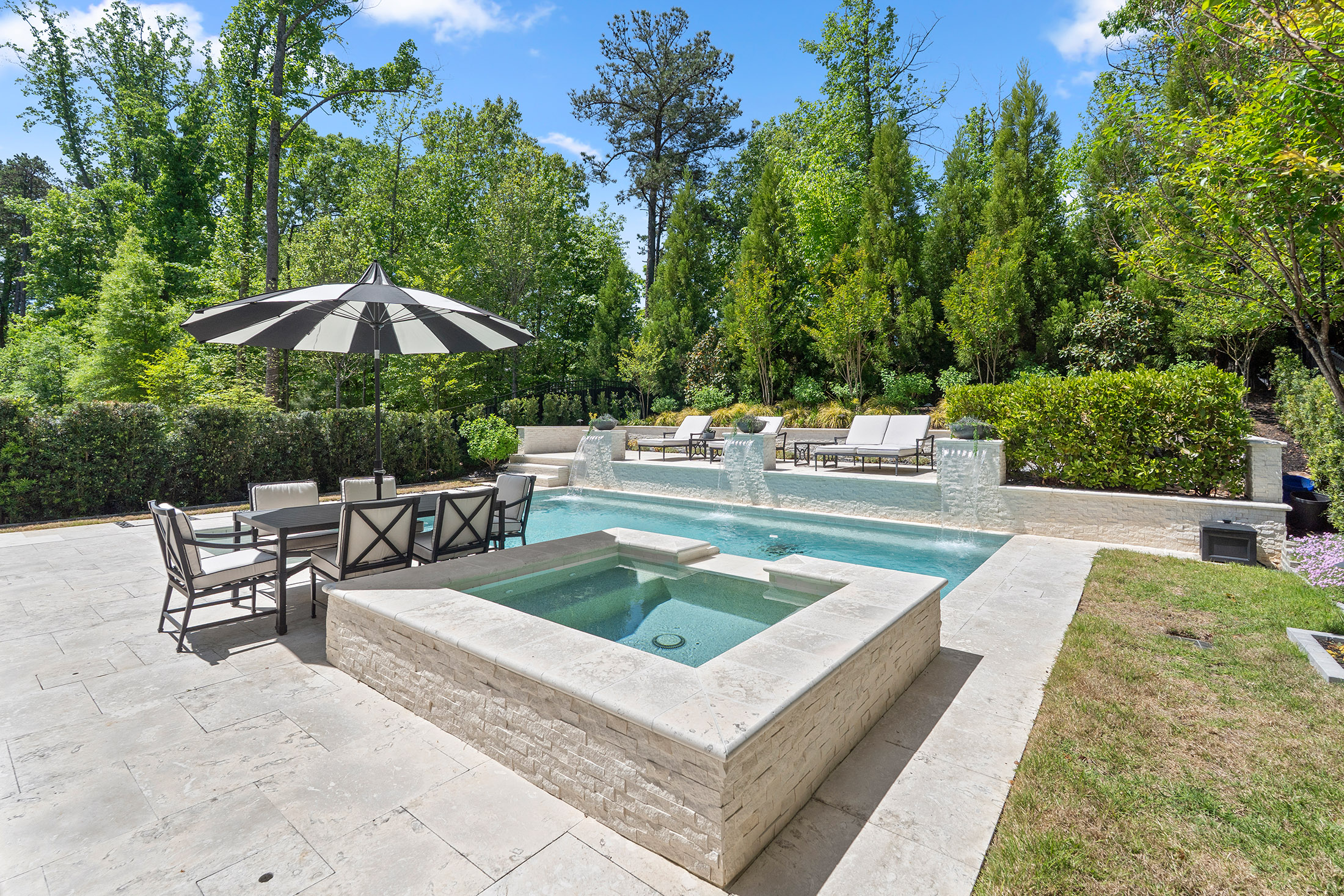  Exceptional Bellmoore Park Residence with Resort Amenities - 物件實景