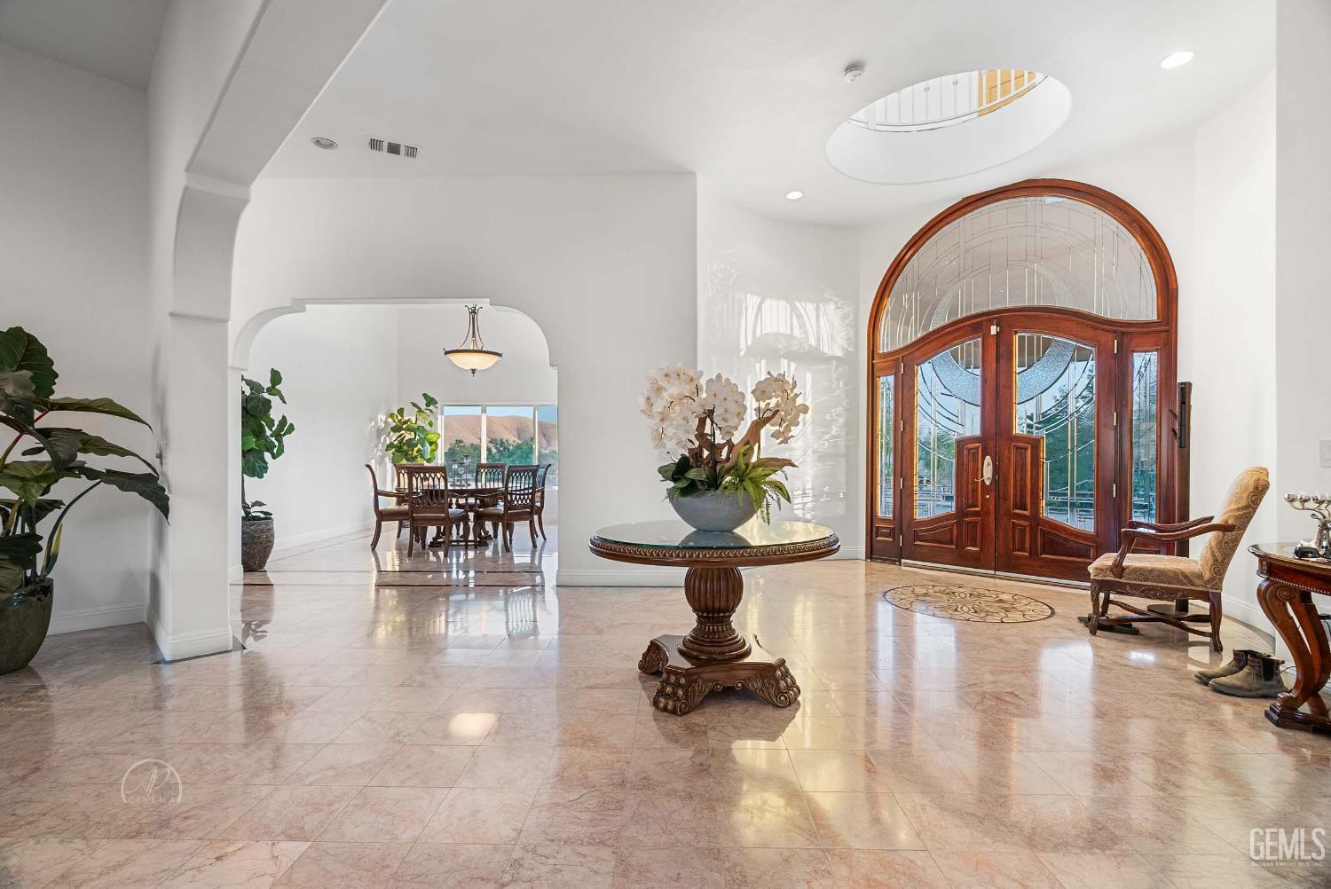 Bakersfield, California, 93308, United States, 4 Bedrooms Bedrooms, ,5 BathroomsBathrooms,Residential,For Sale,1992415