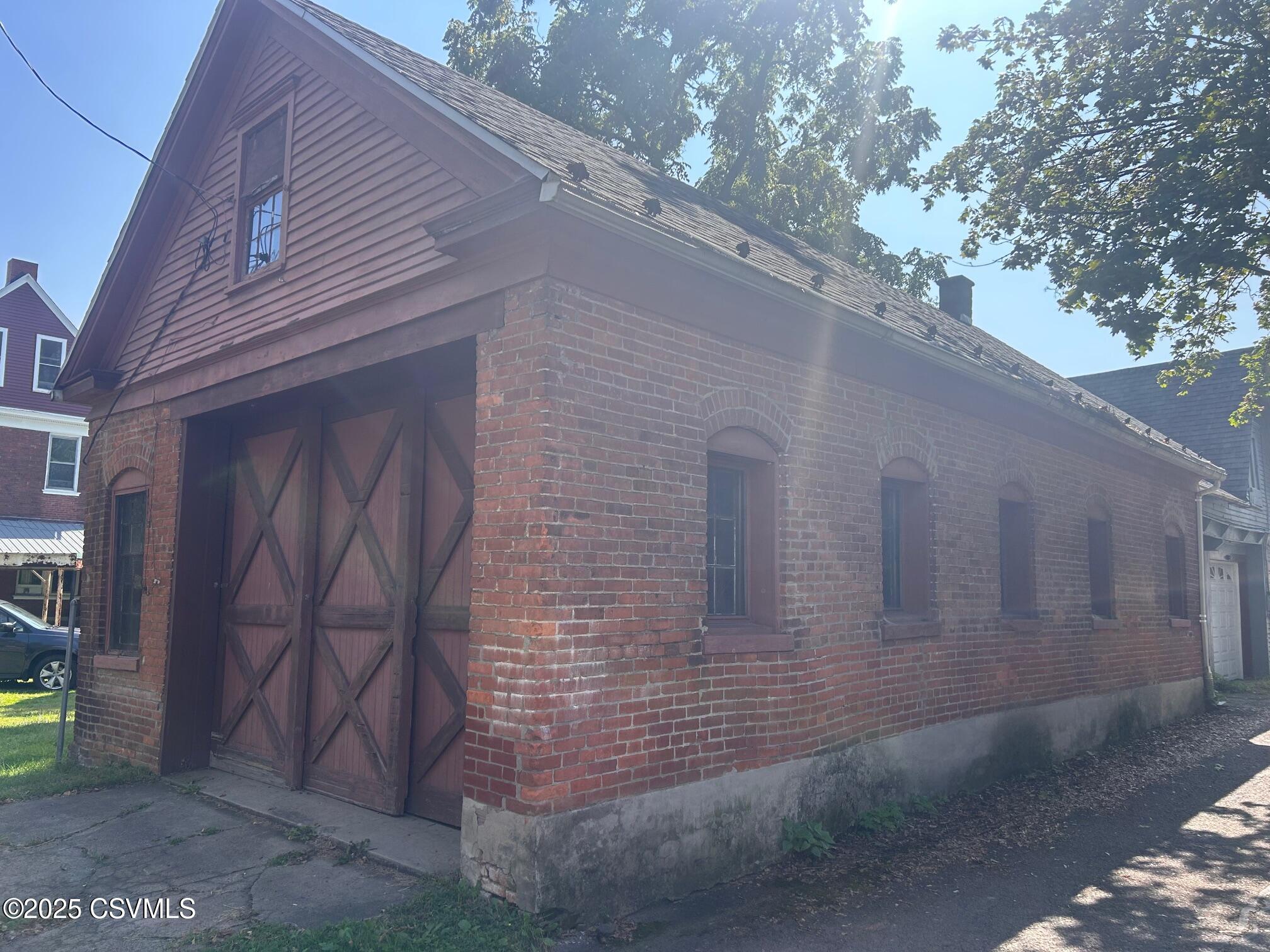 Bloomsburg, Pennsylvania, 17815, United States, 6 Bedrooms Bedrooms, ,3 BathroomsBathrooms,Residential,For Sale,1982925