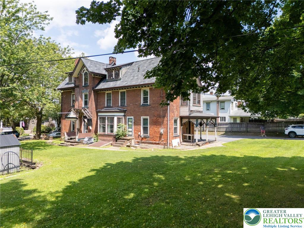 Jim Thorpe Boro, Pennsylvania, 18229, United States, 7 Bedrooms Bedrooms, ,3 BathroomsBathrooms,Residential,For Sale,1903669