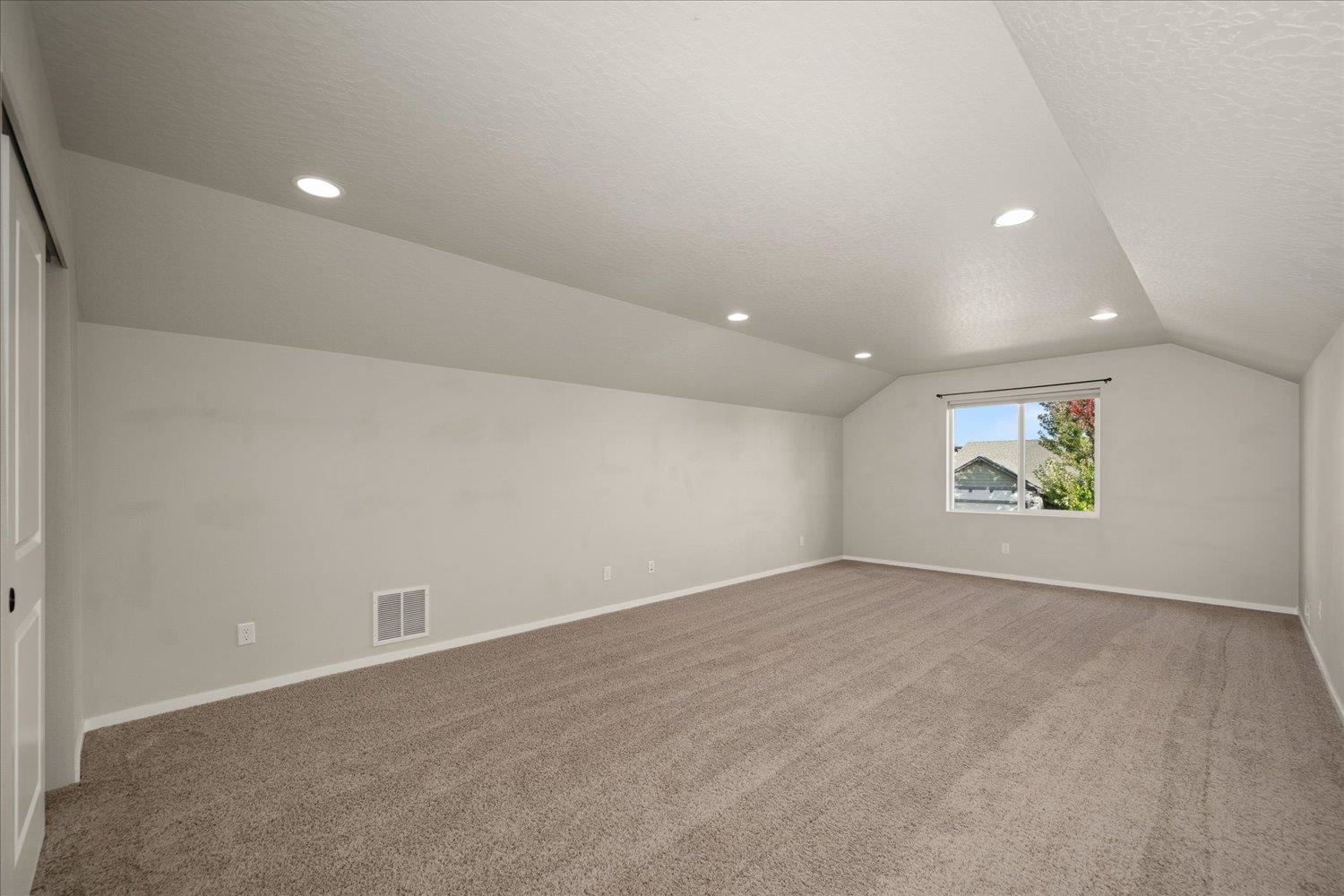 Spokane, Washington, 99224, United States, 4 Bedrooms Bedrooms, ,2 BathroomsBathrooms,Residential,For Sale,1977853