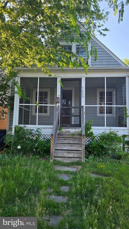 Arlington, Virginia, 22205, United States, 2 Bedrooms Bedrooms, ,2 BathroomsBathrooms,Residential,For Sale,2044795
