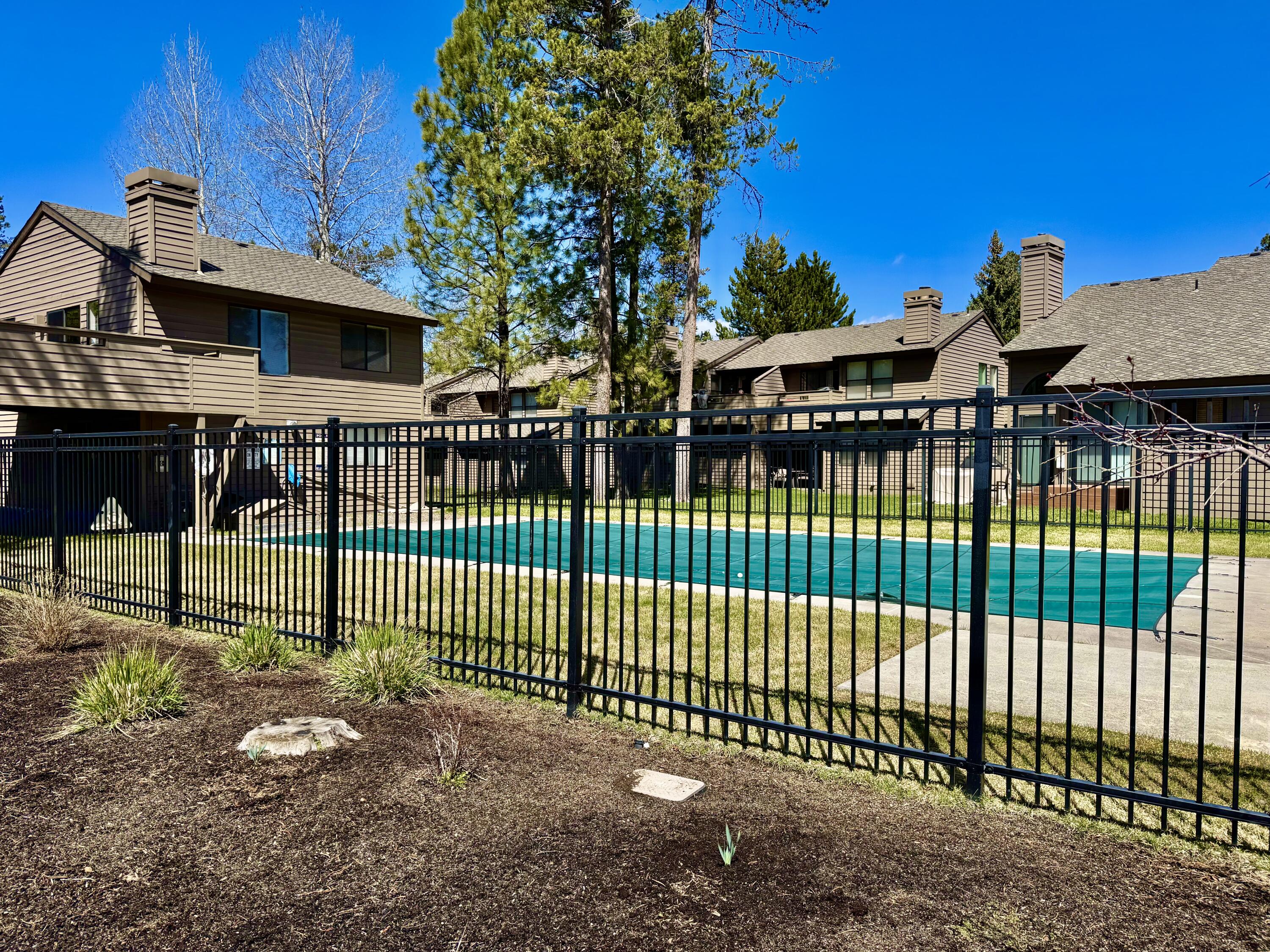 Sunriver, Oregon, 97707, United States, 3 Bedrooms Bedrooms, ,3 BathroomsBathrooms,Residential,For Sale,1778958