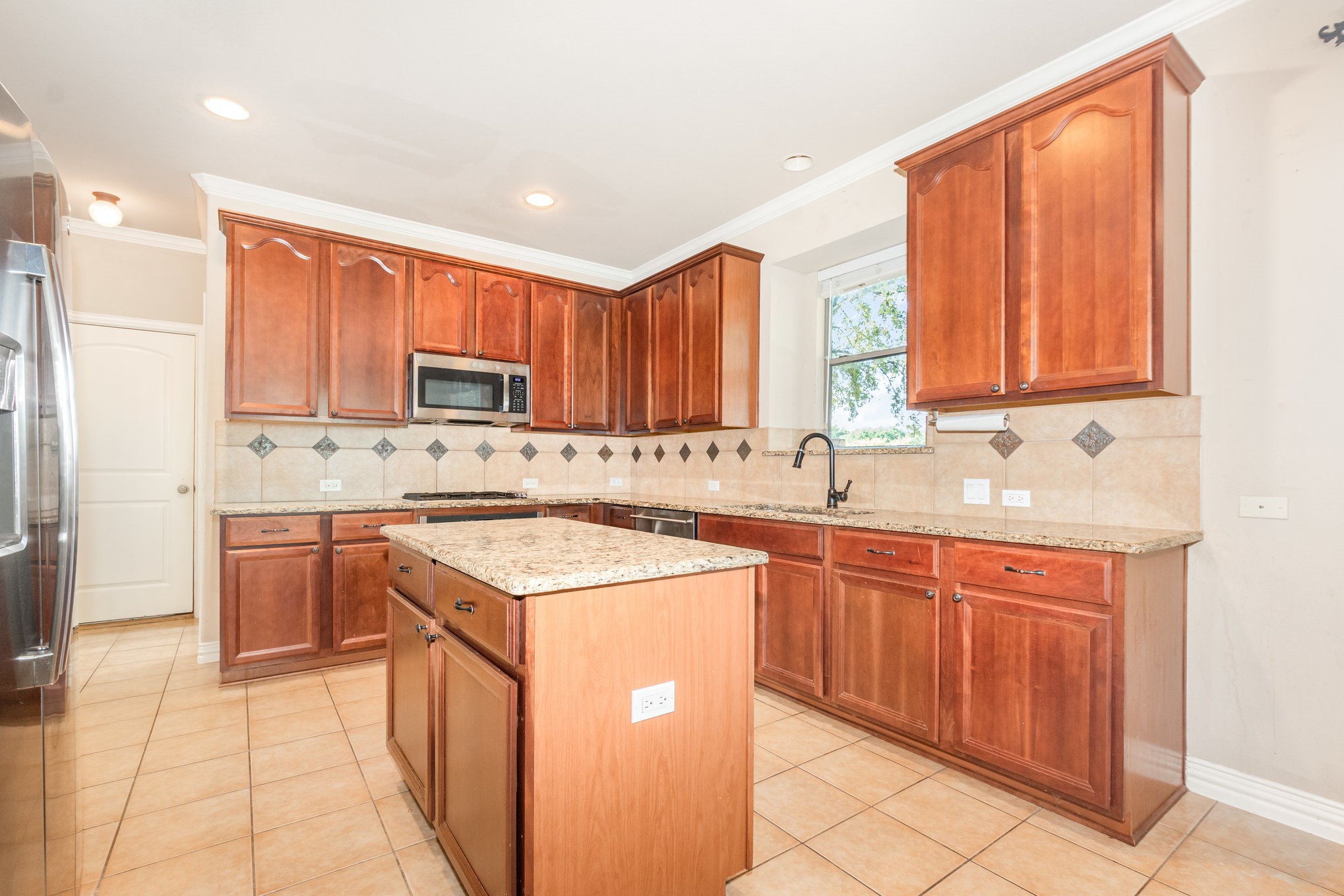 Keller, Texas, 76248, United States, 4 Bedrooms Bedrooms, ,4 BathroomsBathrooms,Residential,For Sale,1966158