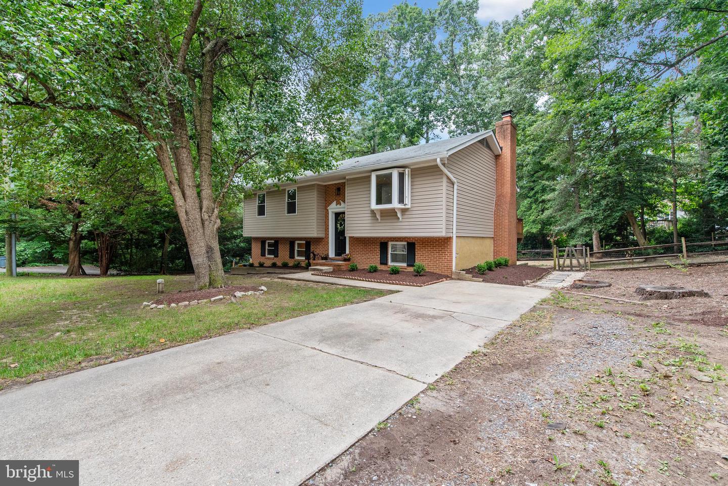 Crownsville, Maryland, 21032, United States, 4 Bedrooms Bedrooms, ,3 BathroomsBathrooms,Residential,For Sale,1917607