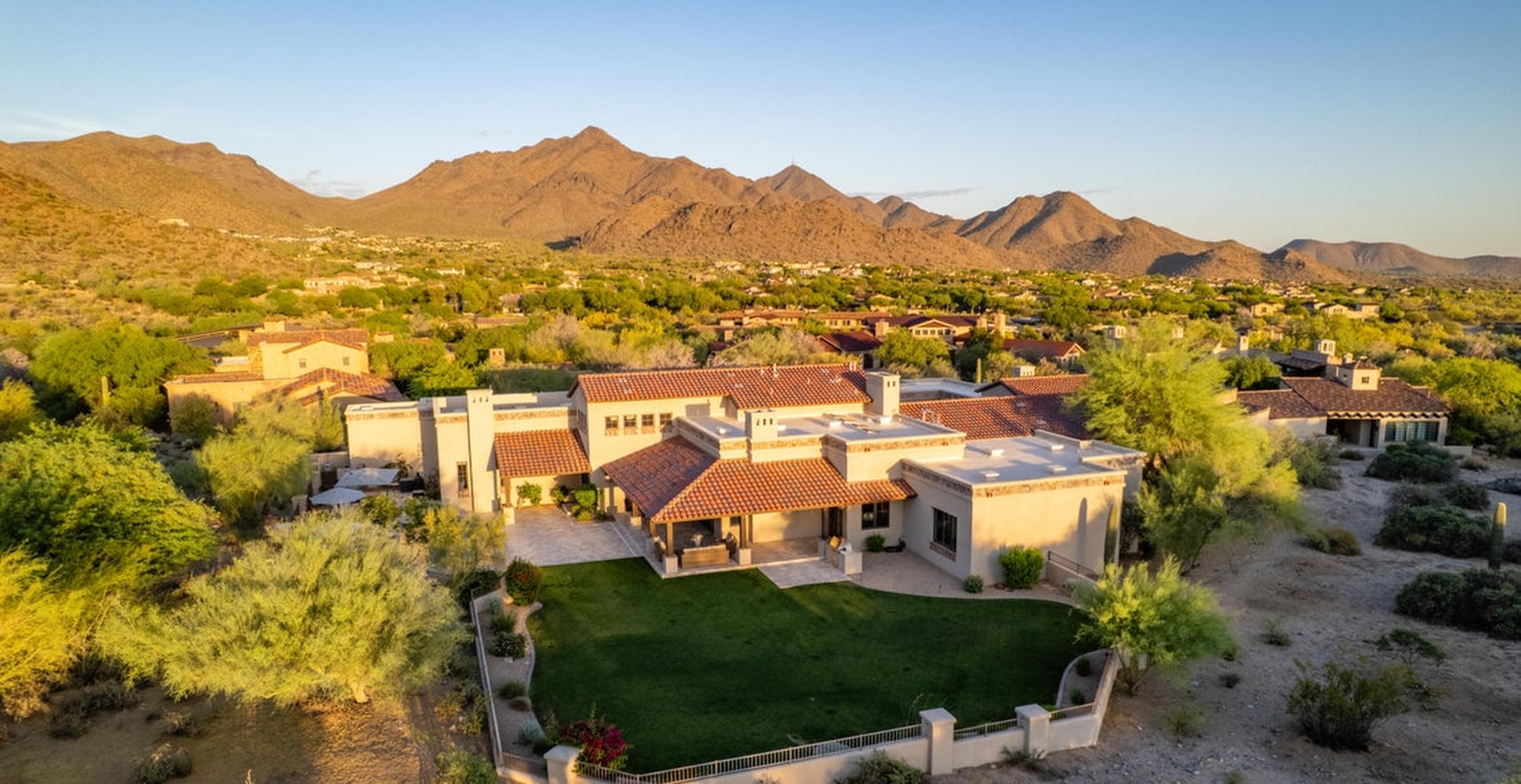  9820 E Thompson Peak Pkwy #824  Scottsdale, AZ - 物件實景