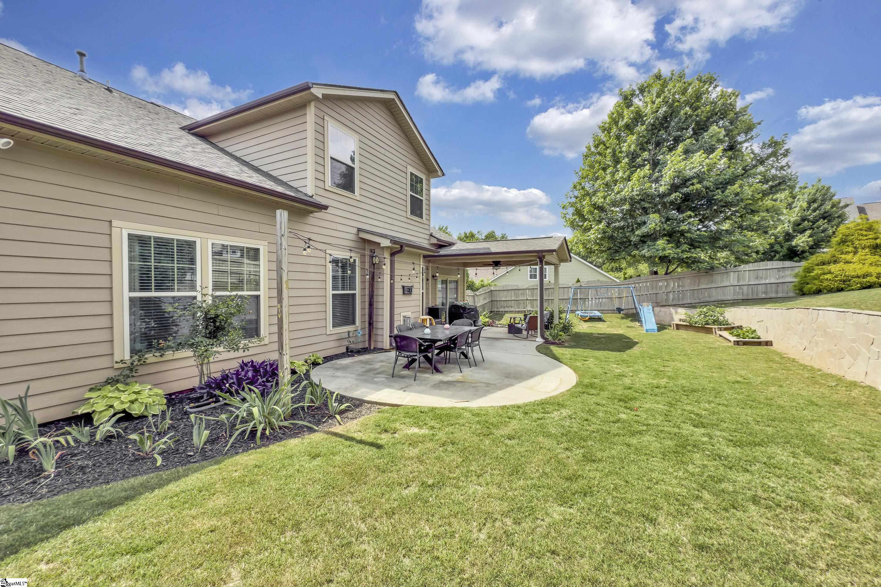 Greenville, South Carolina, 29615, United States, 5 Bedrooms Bedrooms, ,4 BathroomsBathrooms,Residential,For Sale,1827881