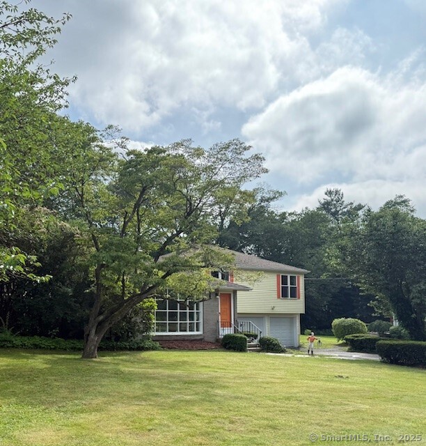 Orange, Connecticut, 06477, United States, 2 Bedrooms Bedrooms, ,2 BathroomsBathrooms,Residential,For Sale,1867599