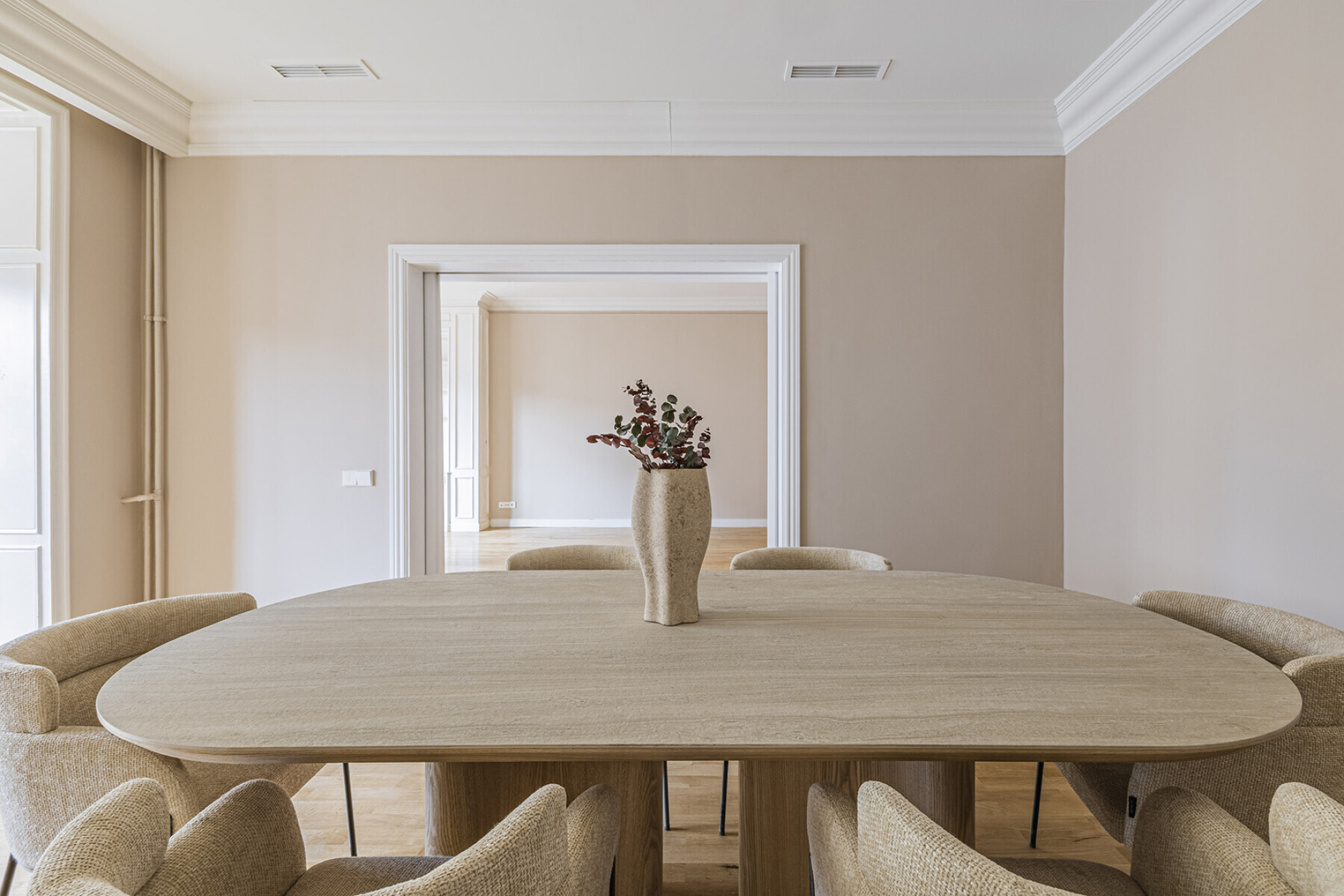  Renovated high-rise apartment in a stately building in Eixample. - 物件實景