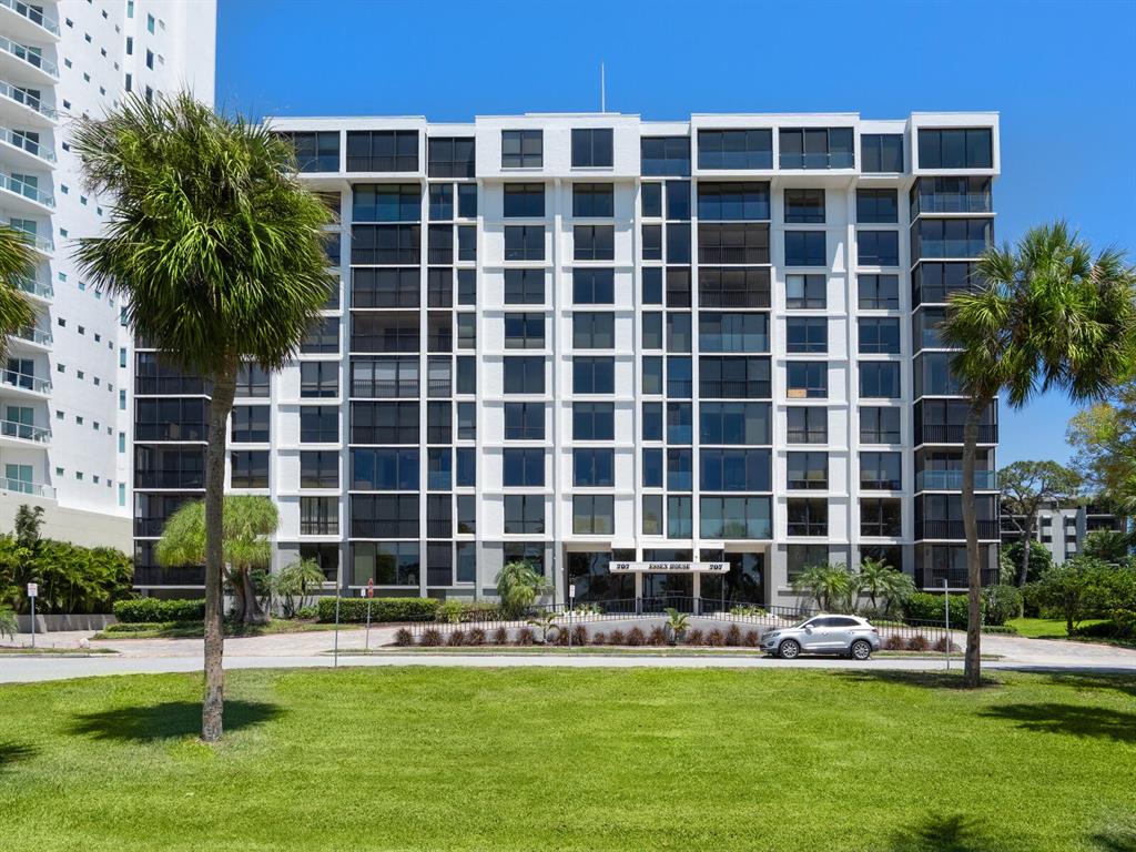 Sarasota, Florida, 34236, United States, 2 Bedrooms Bedrooms, ,2 BathroomsBathrooms,Residential,For Sale,1839874