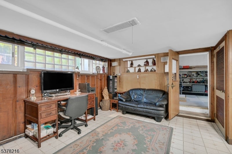 Clifton City, New Jersey, 07011, United States, 4 Bedrooms Bedrooms, ,2 BathroomsBathrooms,Residential,For Sale,1916350