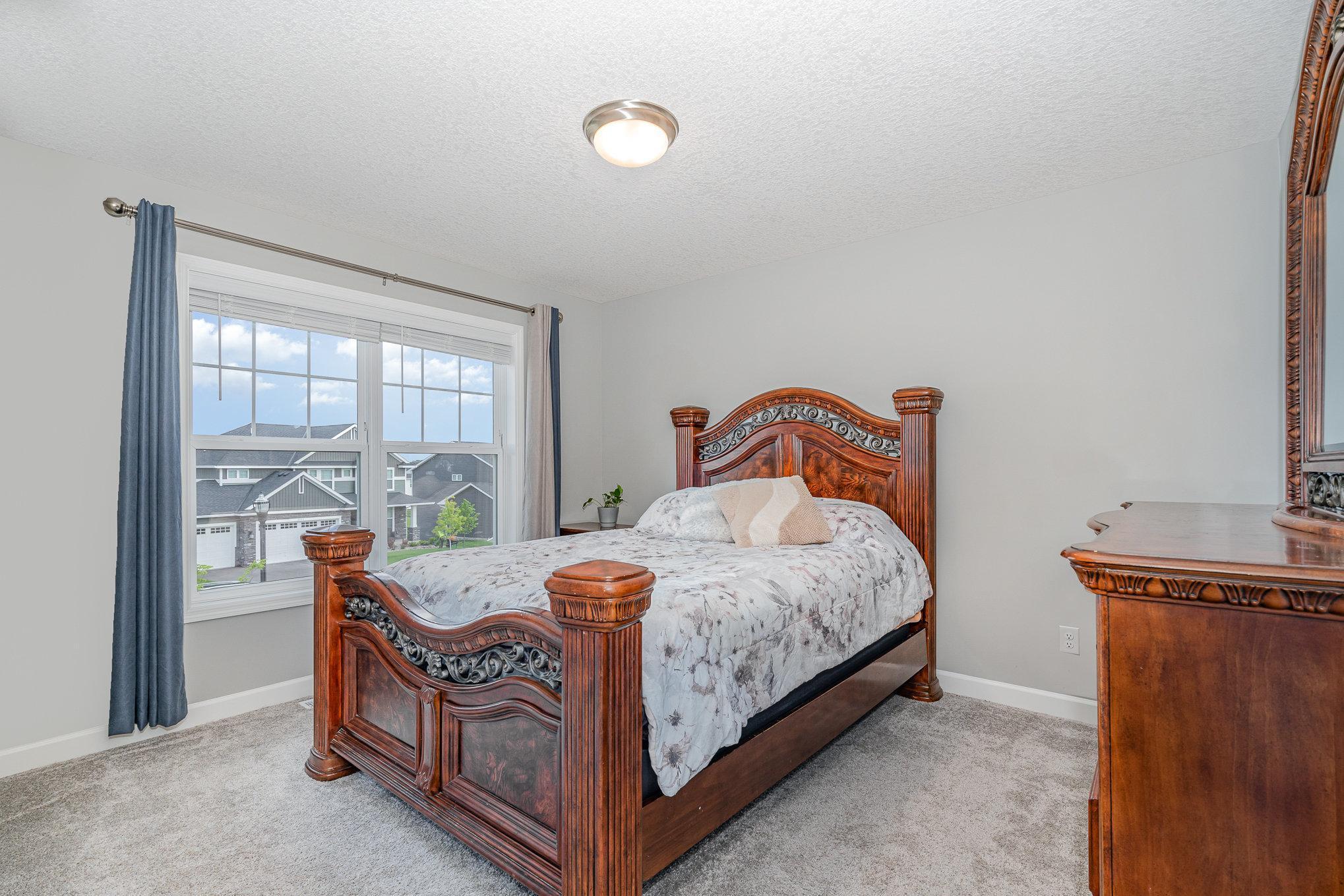 Cottage Grove, Minnesota, 55016, United States, 4 Bedrooms Bedrooms, ,3 BathroomsBathrooms,Residential,For Sale,1989709