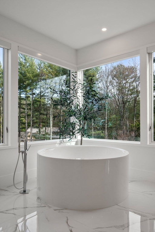Weston, Massachusetts, 02493, United States, 6 Bedrooms Bedrooms, ,8 BathroomsBathrooms,Residential,For Sale,1946970