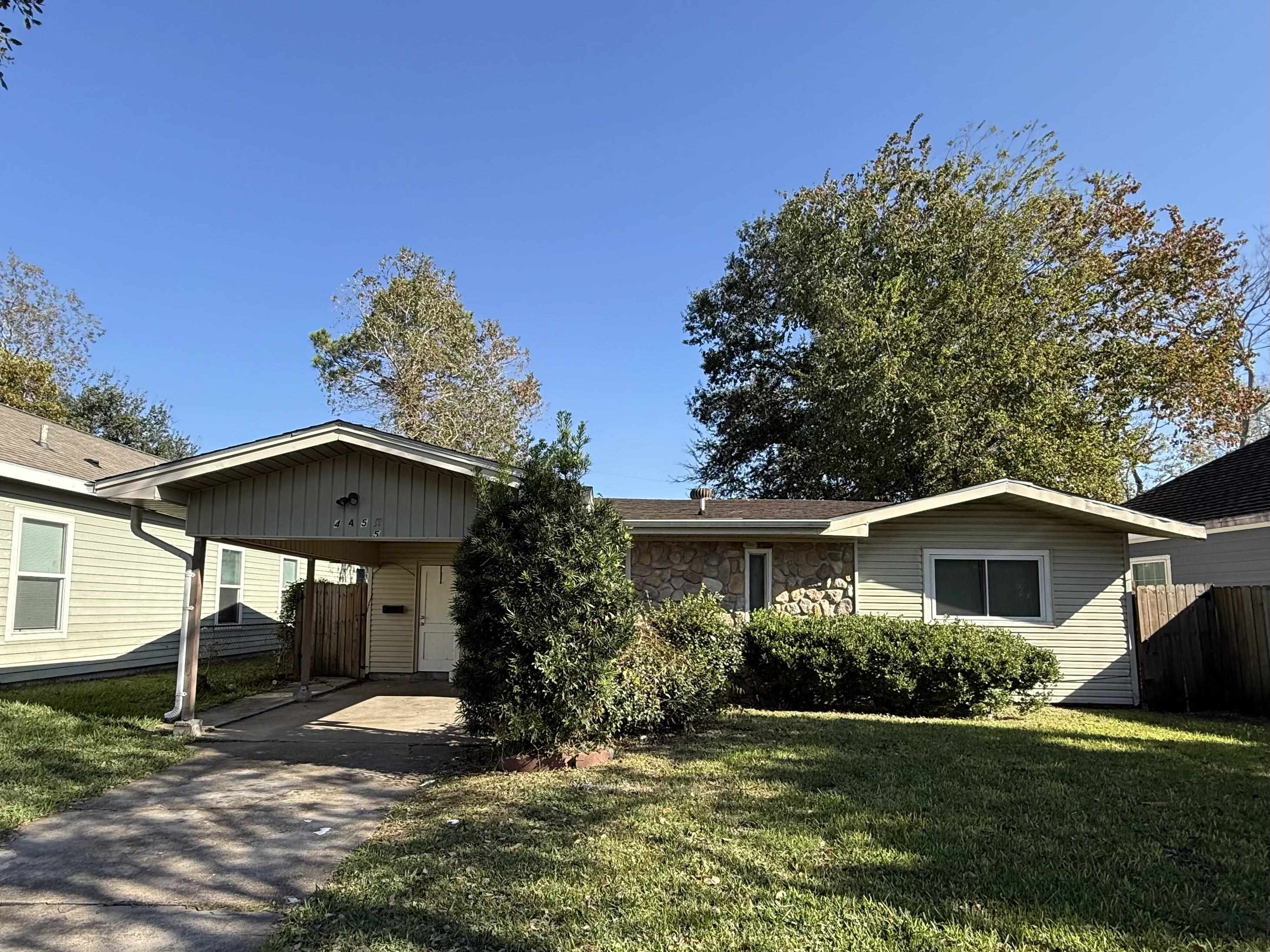 5th St, Beaumont, TX 77705