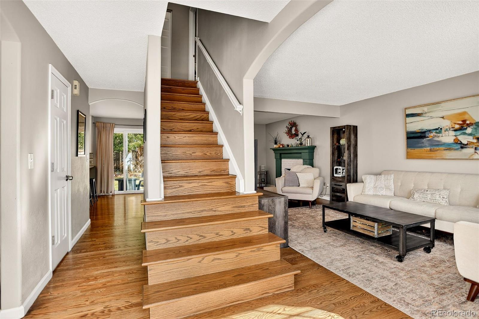 Centennial, Colorado, 80015, United States, 4 Bedrooms Bedrooms, ,2 BathroomsBathrooms,Residential,For Sale,1988993