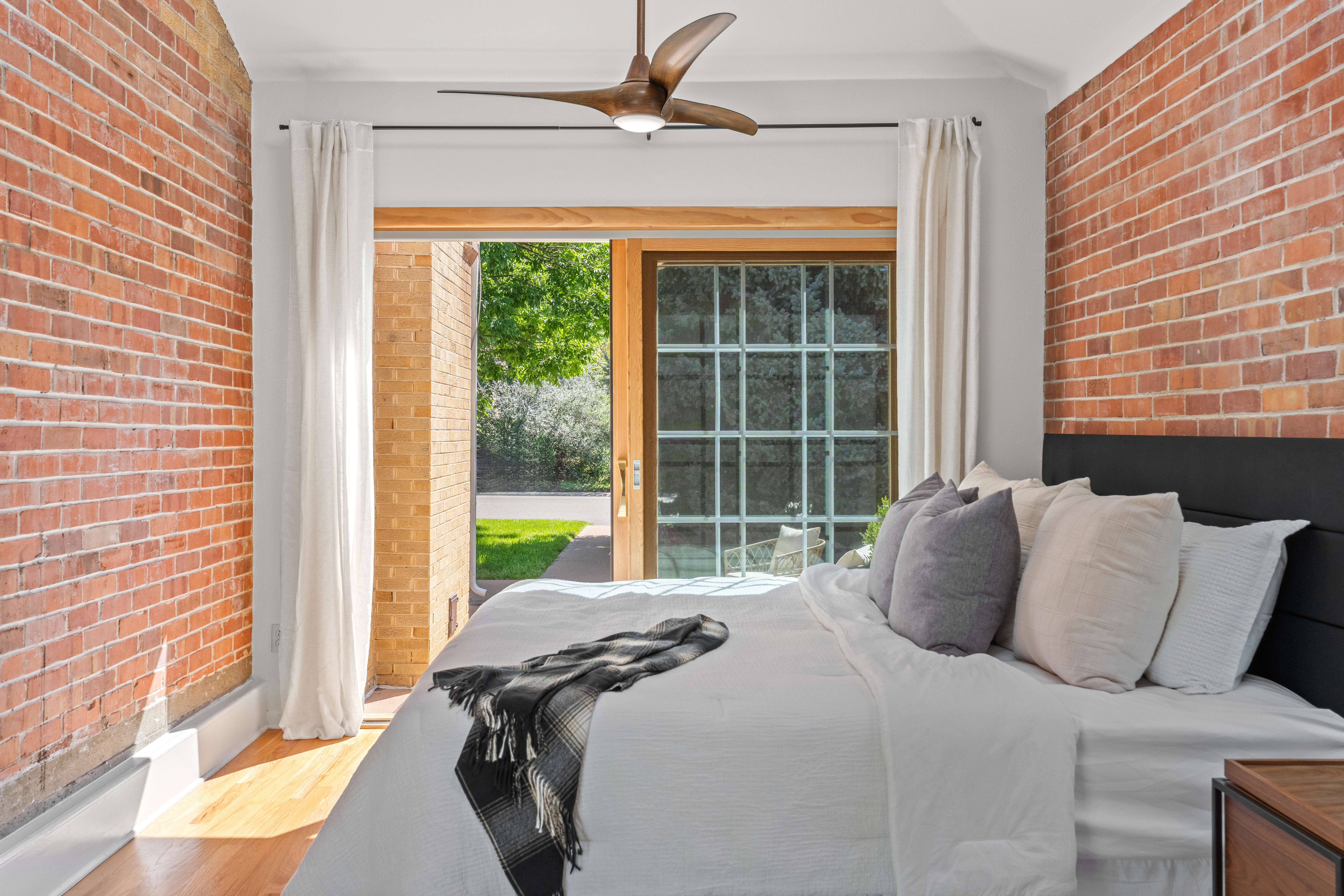  Classic Belcaro Charm Meets Modern, Updated 4-Bedroom, 2-Bath Brick Ranch - 物件實景