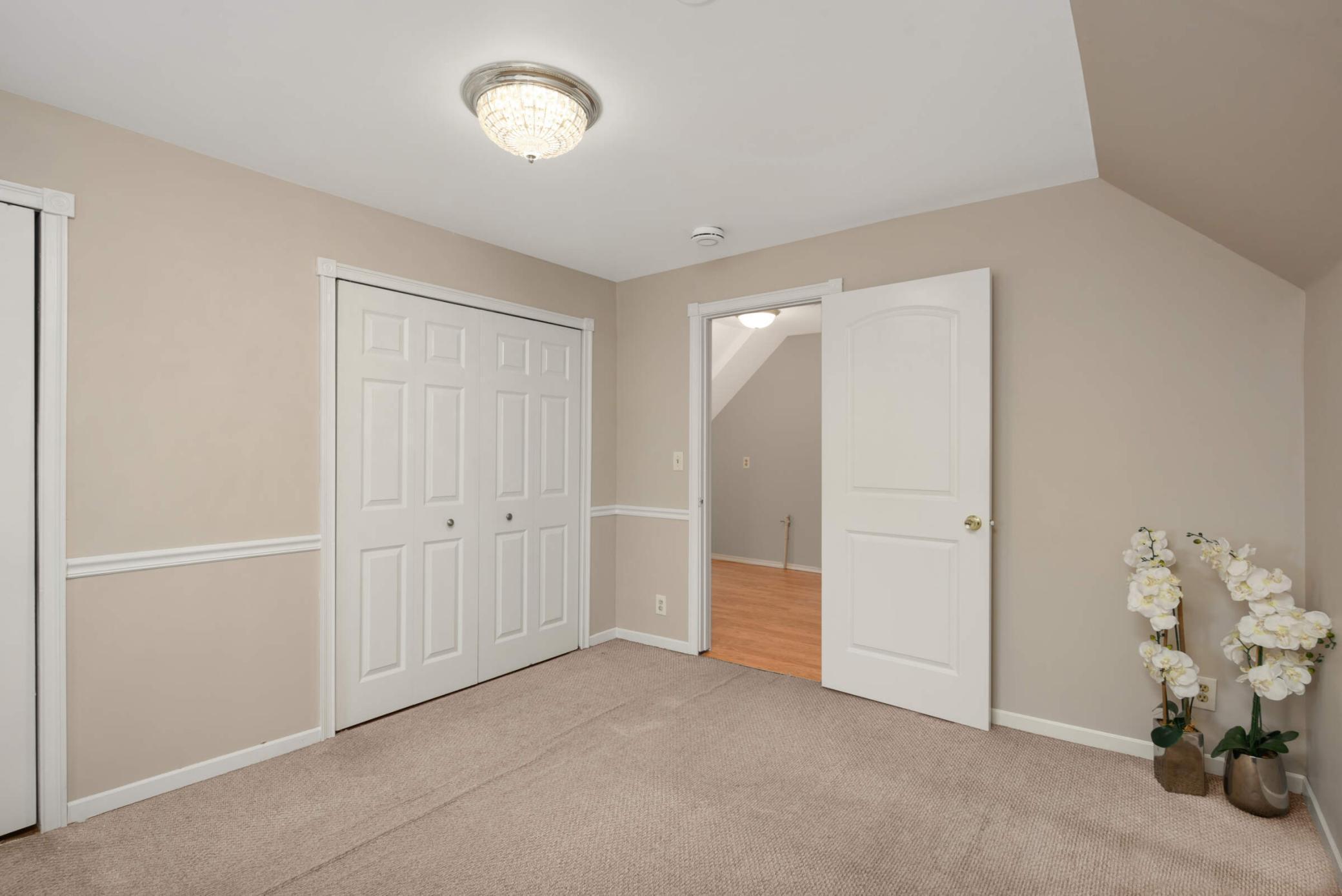 Minneapolis, Minnesota, 55405, United States, ,Residential,For Sale,1905881