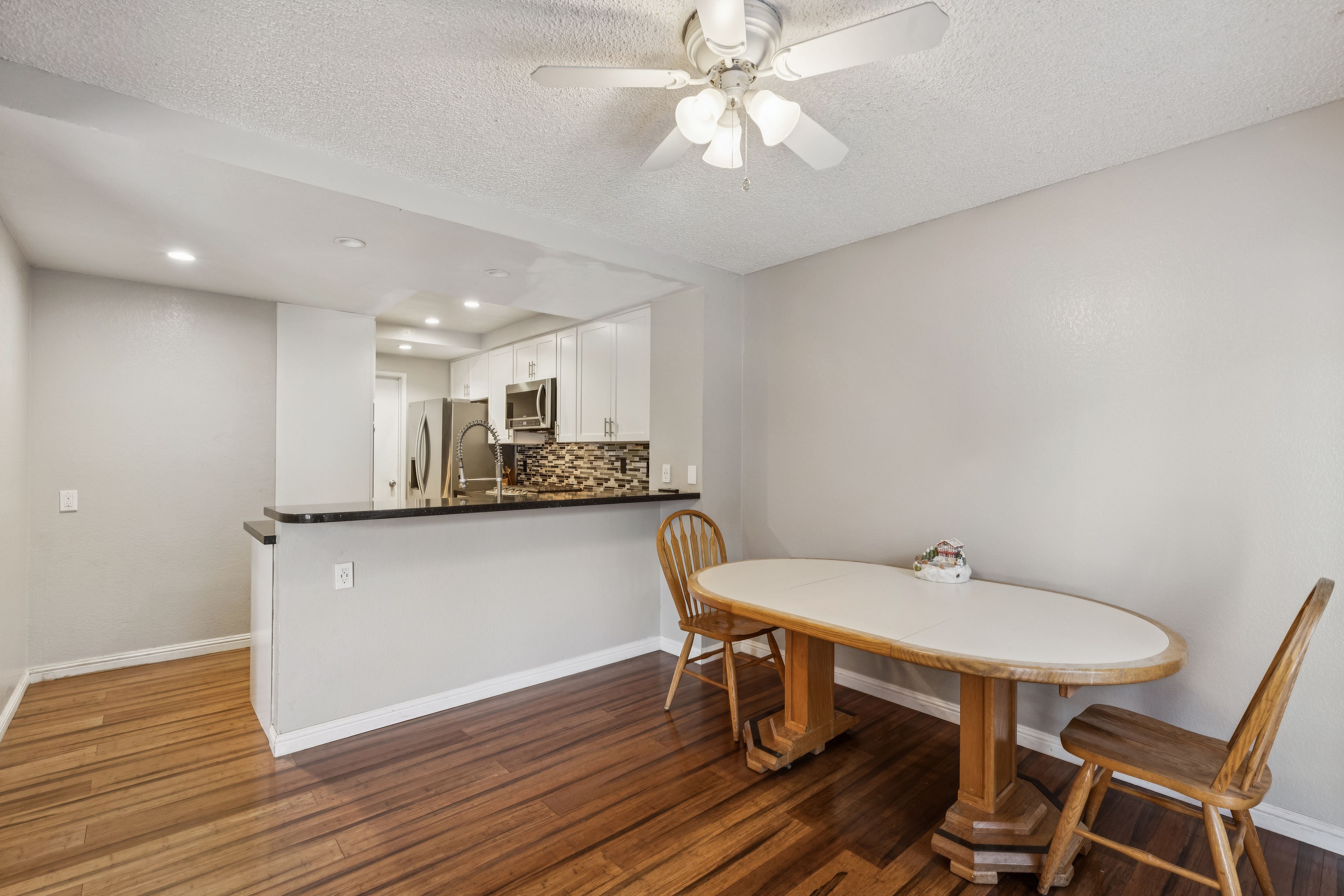  Charming Home in Petaluma