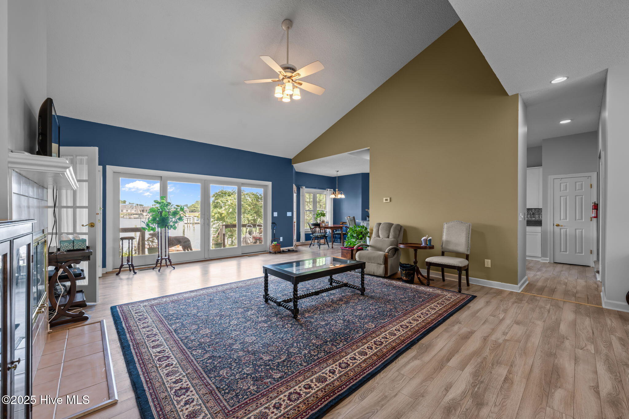 New Bern, North Carolina, 28560, United States, 4 Bedrooms Bedrooms, ,3 BathroomsBathrooms,Residential,For Sale,1946891