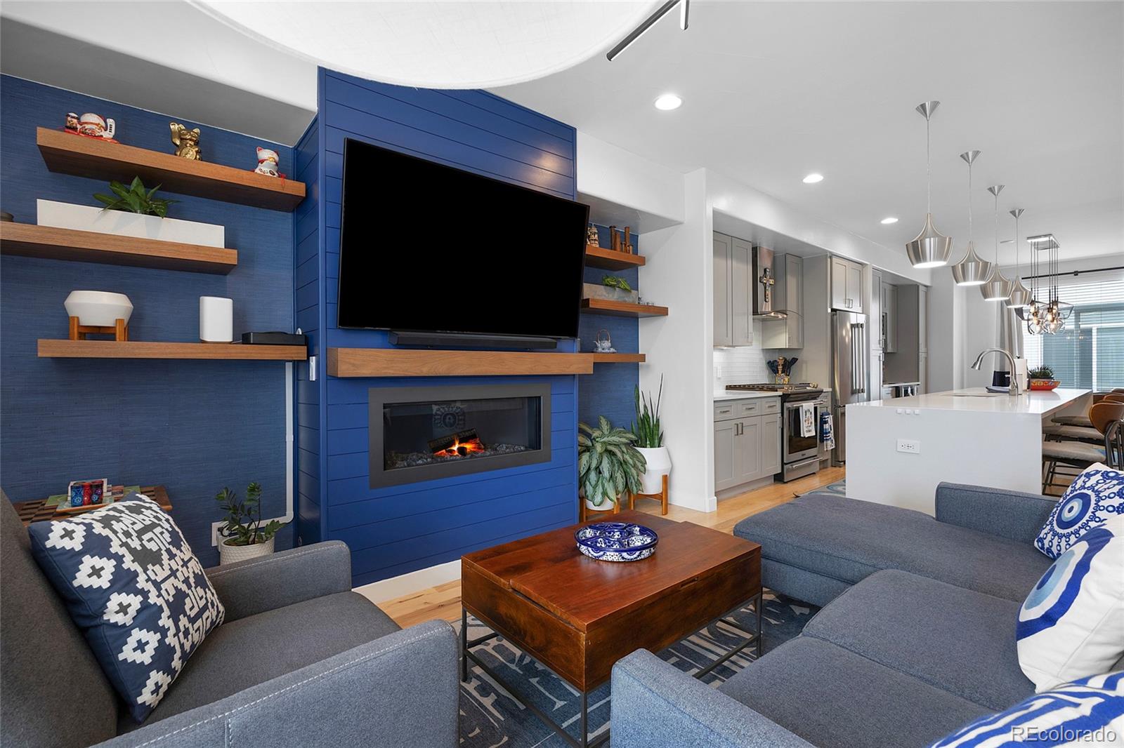 Denver, Colorado, 80211, United States, 3 Bedrooms Bedrooms, ,2 BathroomsBathrooms,Residential,For Sale,1925387