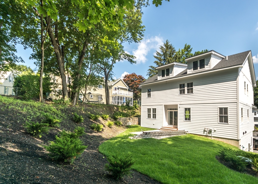 Waltham, Massachusetts, 02453, United States, 4 Bedrooms Bedrooms, ,5 BathroomsBathrooms,Residential,For Sale,1858244