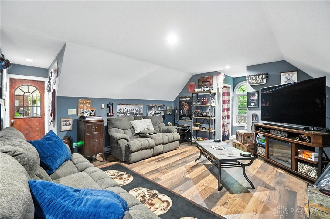 Springfield Twp, Ohio, 45504, United States, 3 Bedrooms Bedrooms, ,2 BathroomsBathrooms,Residential,For Sale,1910892