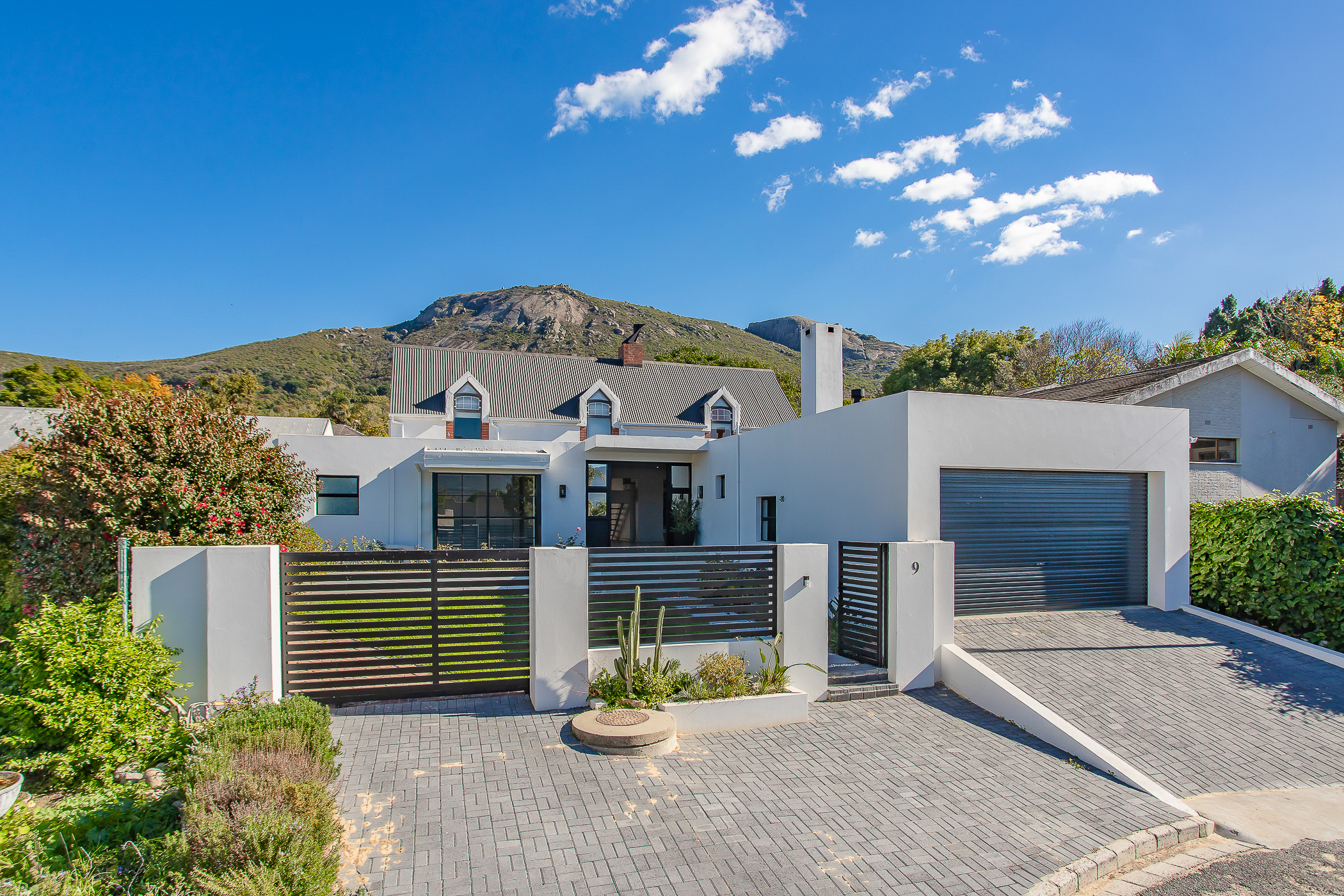  Luxury Family Home in Prestigious Hoog en Droog, Paarl - 物件實景