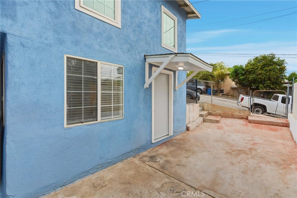 Los Angeles, California, 90063, United States, 2 Bedrooms Bedrooms, ,1 BathroomBathrooms,Residential,For Sale,1990786