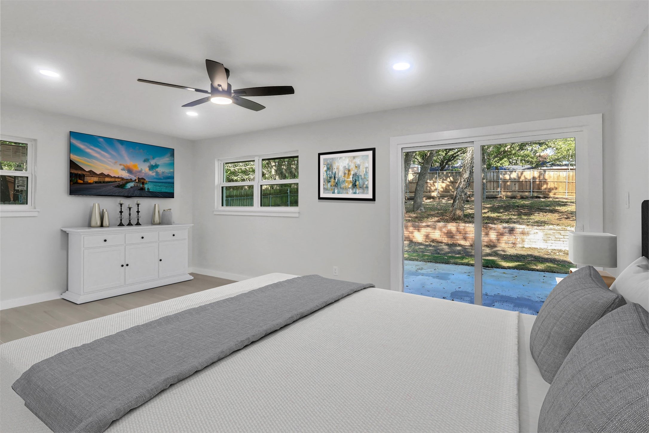 Euless, Texas, 76040, United States, 4 Bedrooms Bedrooms, ,3 BathroomsBathrooms,Residential,For Sale,1978153