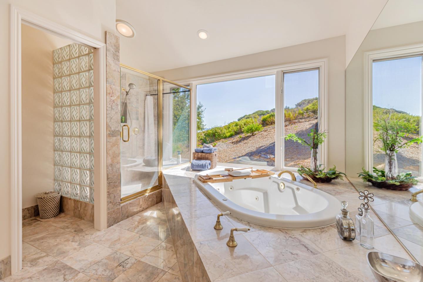Monterey, California, 93940, United States, 4 Bedrooms Bedrooms, ,5 BathroomsBathrooms,Residential,For Sale,1927415