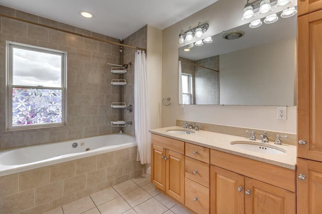 Revere, Massachusetts, 02151, United States, ,1 BathroomBathrooms,Residential,For Sale,1921734