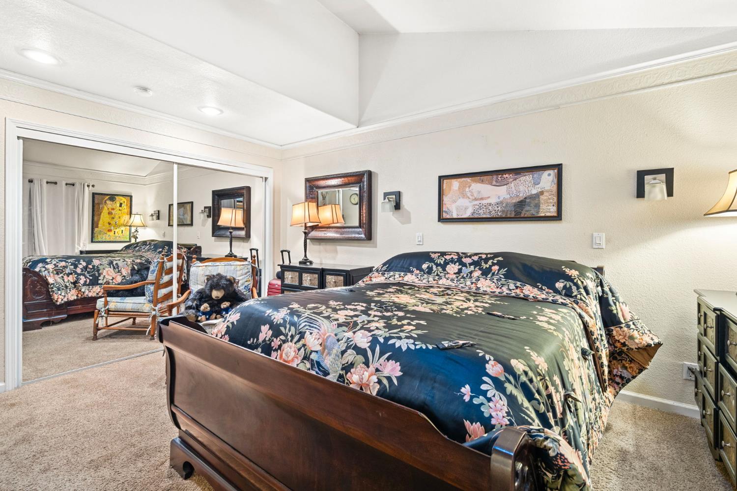 Davis, California, 95616, United States, 4 Bedrooms Bedrooms, ,5 BathroomsBathrooms,Residential,For Sale,1895381