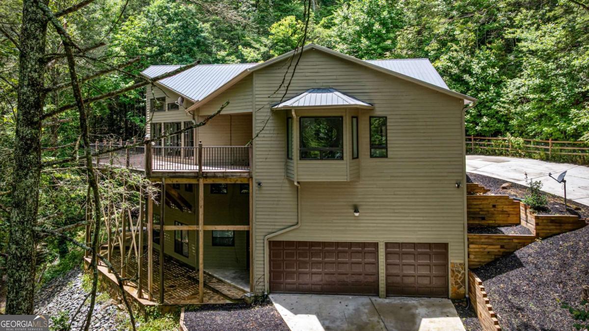 Ellijay, Georgia, 30540, United States, 5 Bedrooms Bedrooms, ,5 BathroomsBathrooms,Residential,For Sale,1868154