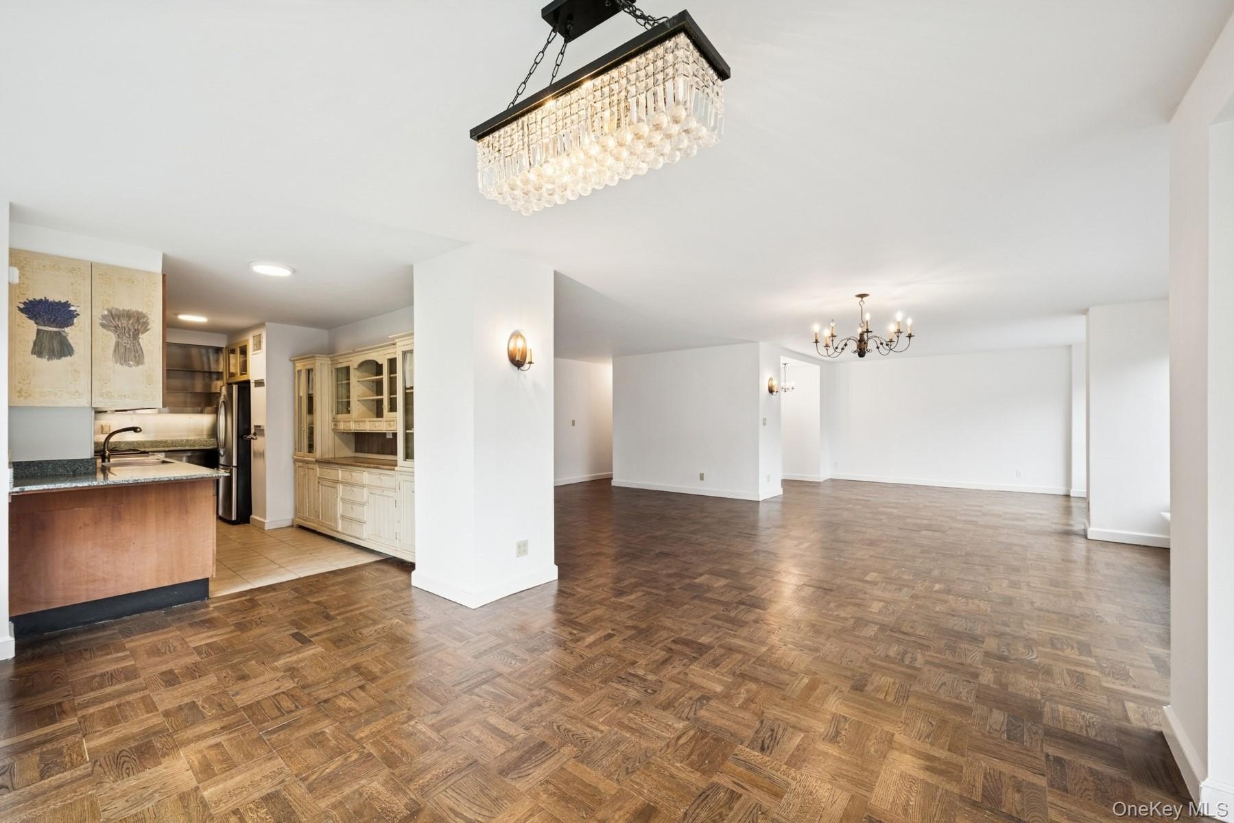 Beechhurst, New York, 11357, United States, 3 Bedrooms Bedrooms, ,2 BathroomsBathrooms,Residential,For Sale,1975309