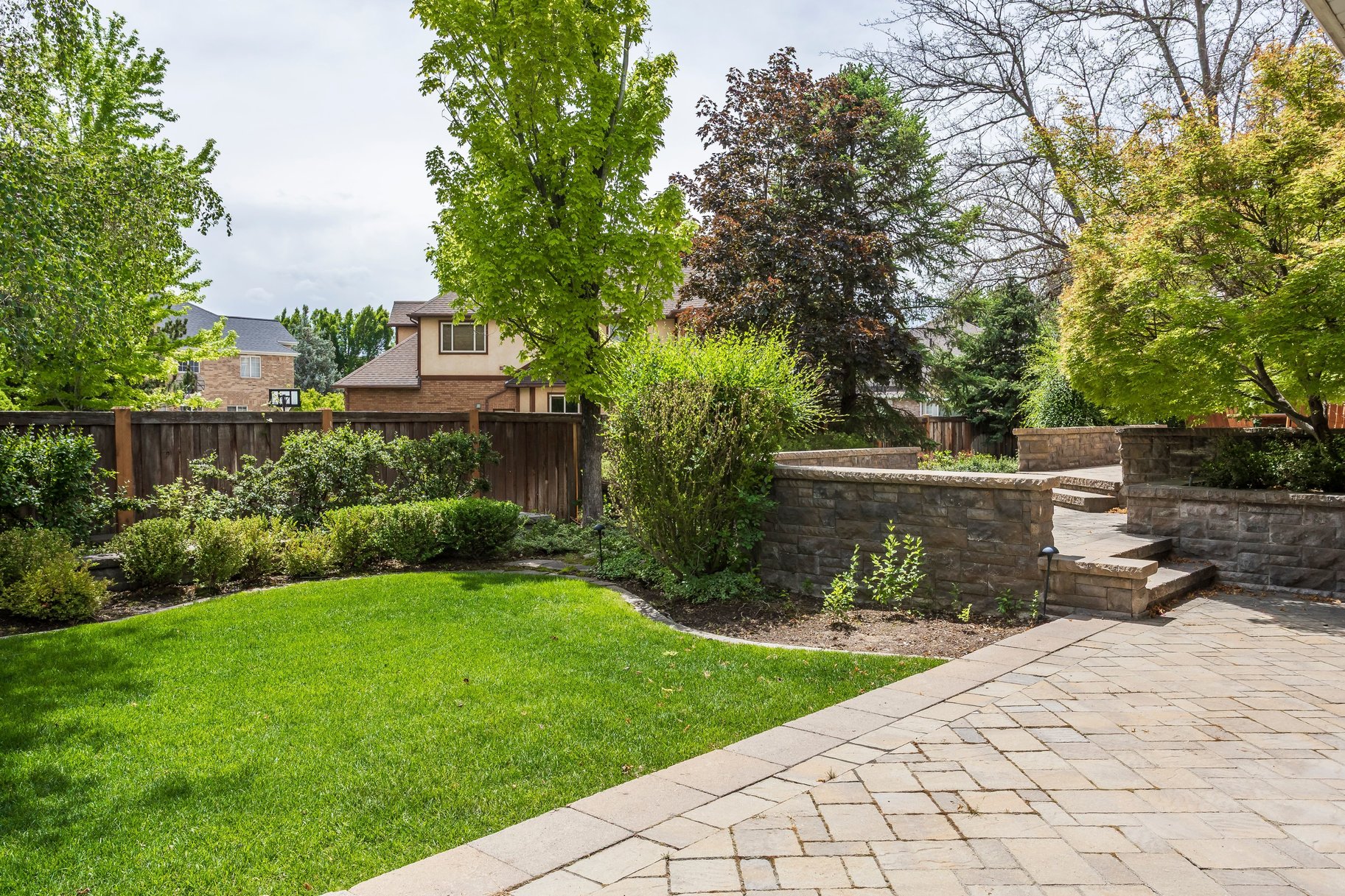  Custom Brick Beauty on Quiet Cul-de-Sac with Luxury Outdoor Living - 物件實景