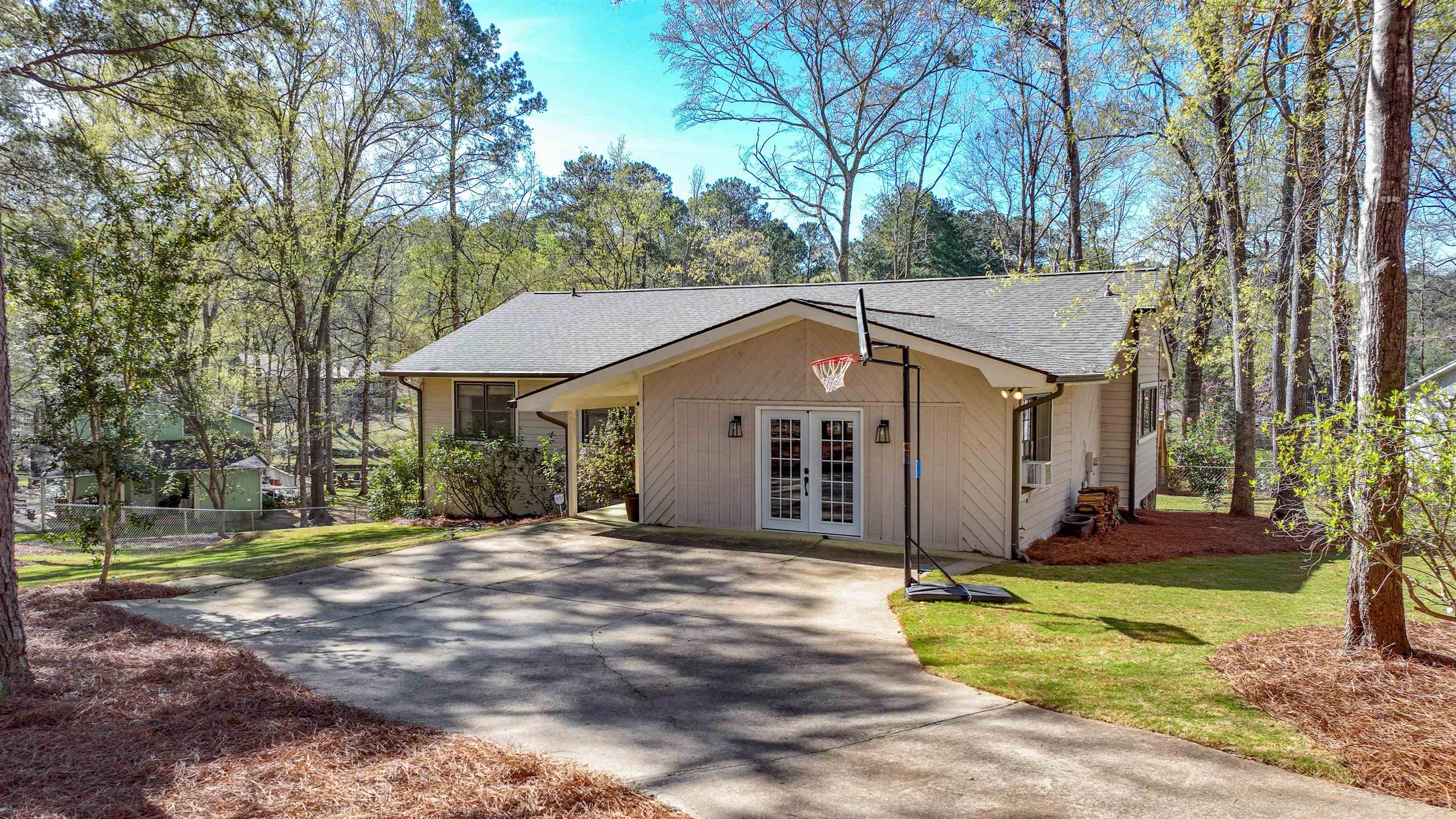 Greensboro, Georgia, 30642, United States, 5 Bedrooms Bedrooms, ,2 BathroomsBathrooms,Residential,For Sale,1907052