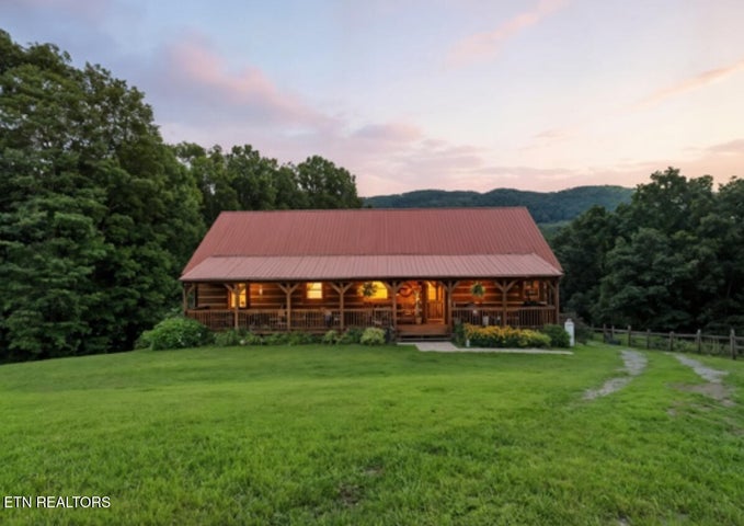 Jonesville, Virginia, 24263, United States, 6 Bedrooms Bedrooms, ,2 BathroomsBathrooms,Residential,For Sale,1979126