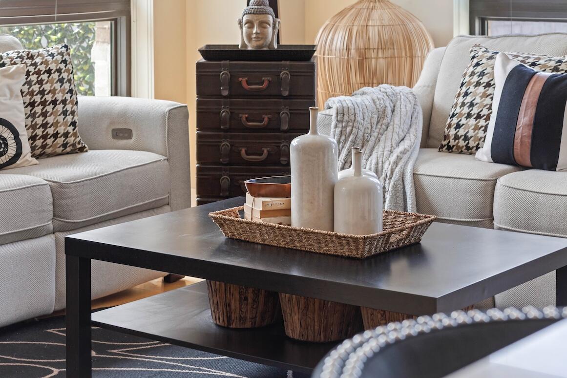 Oconomowoc, Wisconsin, 53066, United States, 1 Bedroom Bedrooms, ,2 BathroomsBathrooms,Residential,For Sale,1819550