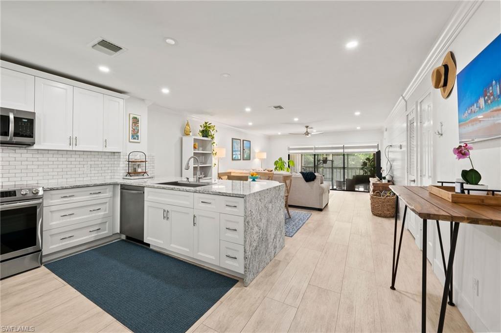 Spoonbill Ln, Naples, FL 34105