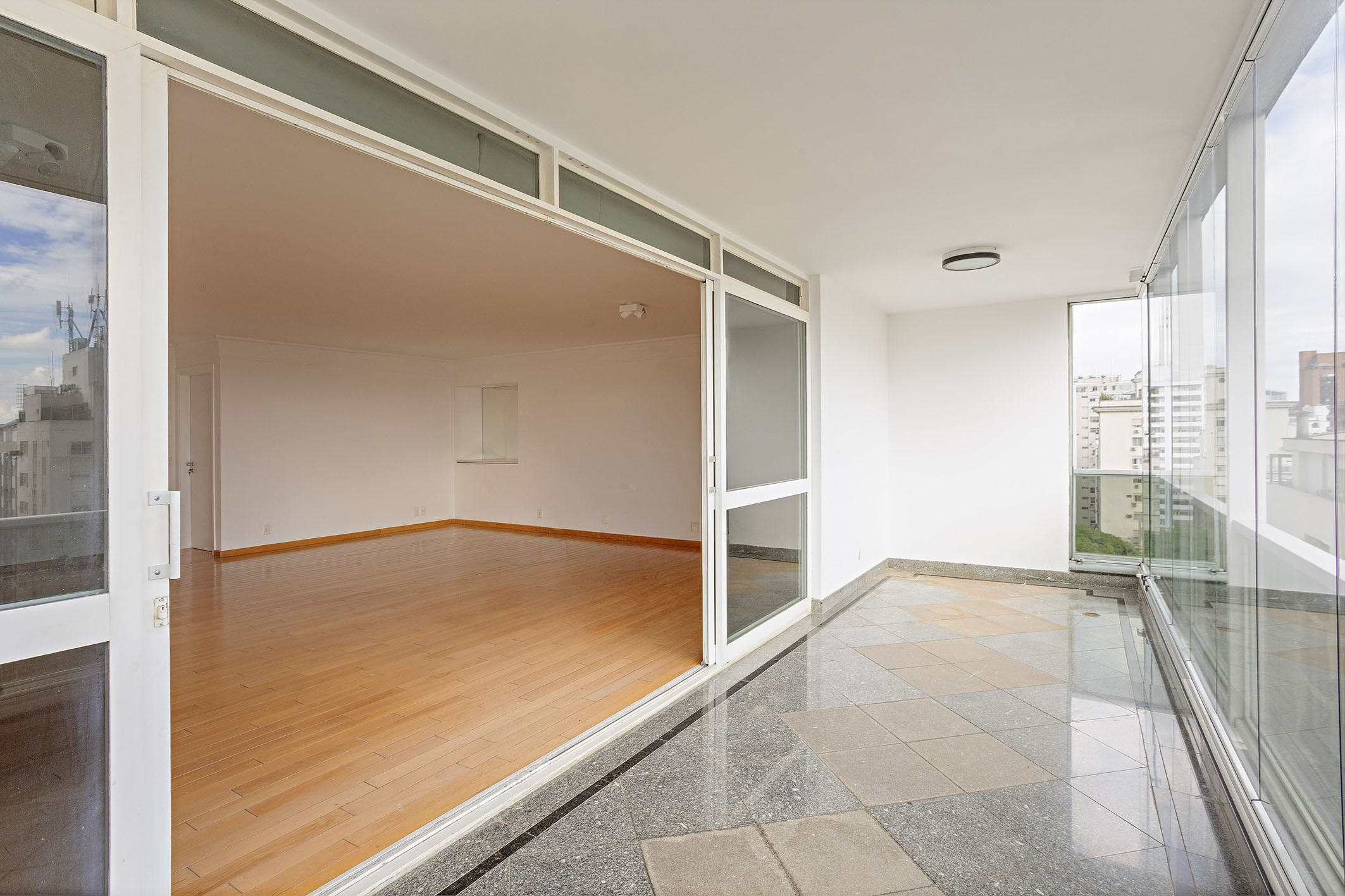  Apartment with views of Clube Paulistano in brutalist building - 物件實景