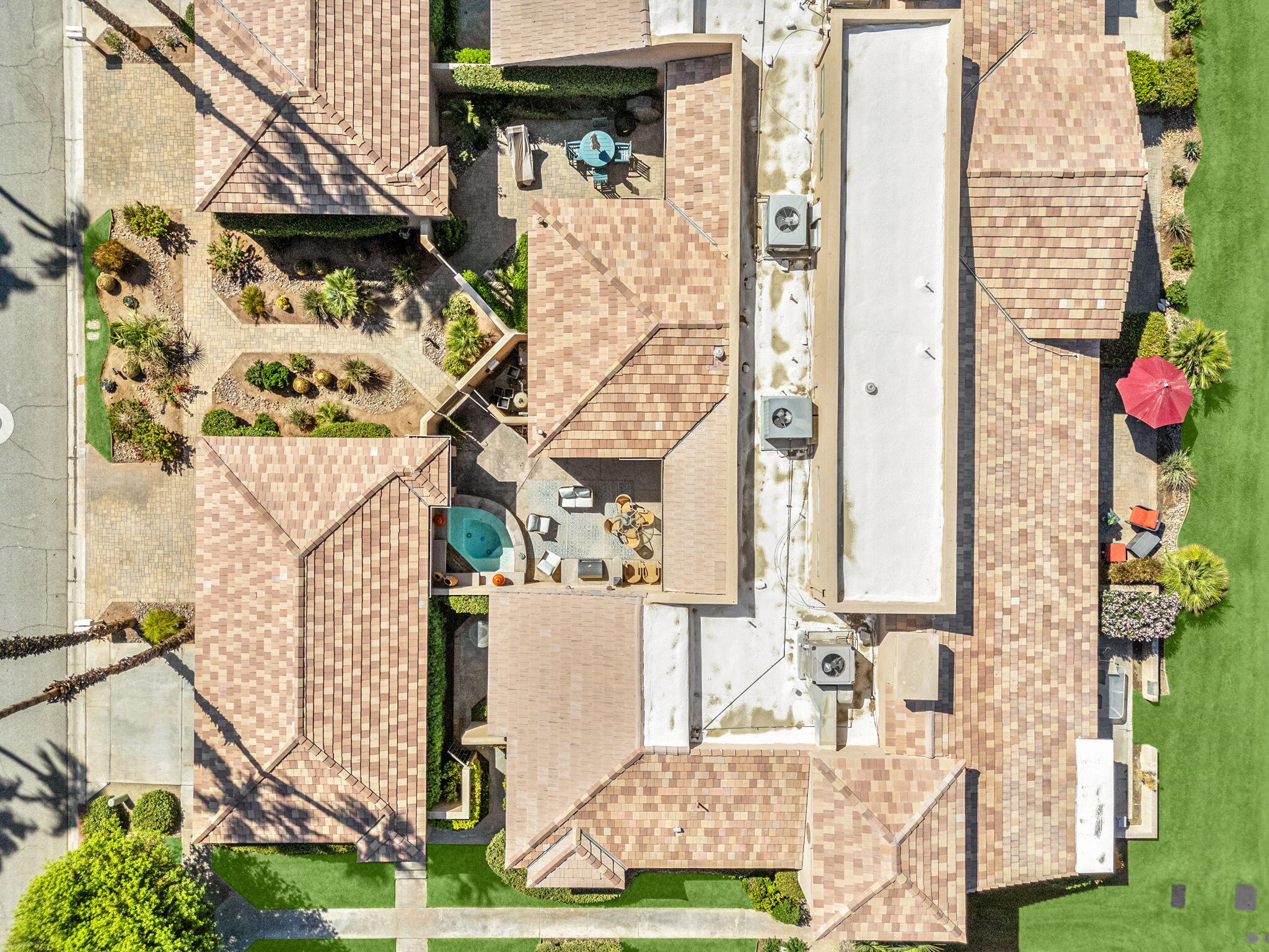 Palm Desert, California, 92211, United States, 2 Bedrooms Bedrooms, ,2 BathroomsBathrooms,Residential,For Sale,1985360